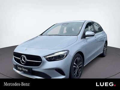 Gebraucht Mercedes B200 Progressive 163 PS (119 kW) 2024 Silber Van / Kleinbus