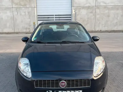 Gebraucht Fiat Punto 65 PS (47 kW) 2009 Blau Kleinwagen