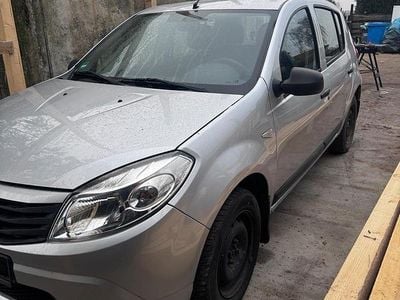 Gebraucht Dacia Sandero 75 PS (55 kW) 2009 Silber Kleinwagen
