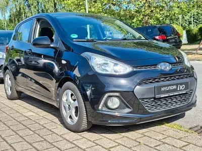 Gebraucht Hyundai i10 87 PS (63 kW) 2015 Schwarz Kleinwagen