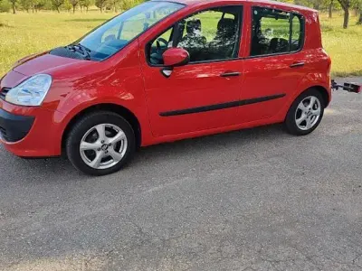 Gebraucht Renault Modus Expression 75 PS (55 kW) 2009 Rot Van / Kleinbus