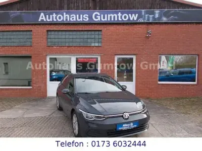 Gebraucht VW Golf VIII Basis 116 PS (85 kW) 2022 Grau Limousine