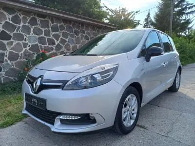 Gebraucht Renault Scénic III LIMITED 110 PS (80 kW) 2015 Grau SUV
