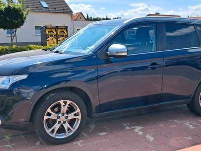 Blau Gebraucht 2015 Mitsubishi Outlander SUV | 9.900 €
