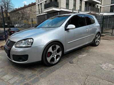 VW Golf V