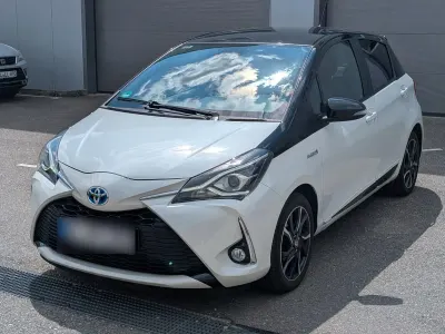 Gebraucht Toyota Yaris Style 101 PS (74 kW) 2017 Weiß Kleinwagen