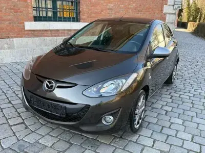Brugt Mazda 2 Kenko 132 HK (97 kW) 2015 Grå Sedan