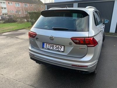 Silber Gebraucht 2019 VW Tiguan SUV | 23.900 € (Guter Preis)