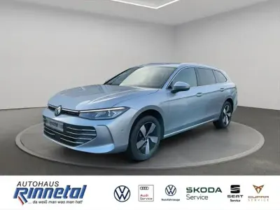 Neu VW Passat Business 150 PS (110 kW) 2025 Silber Kombi