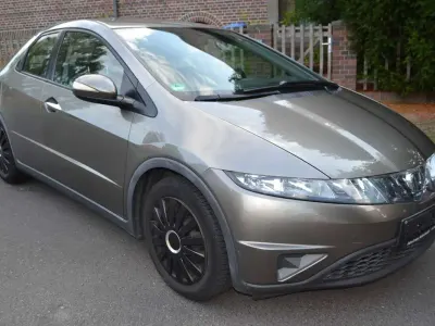 Gebraucht Honda Civic Comfort 83 PS (61 kW) 2008 Galaxy gray m. Limousine