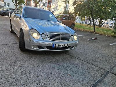 Mercedes E270