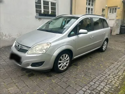 Gebraucht Opel Zafira 140 PS (102 kW) 2009 Silber Van / Kleinbus