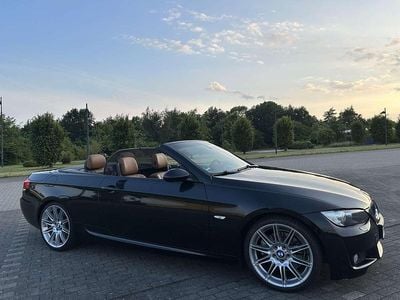 Schwarz Gebraucht 2010 BMW 325 Cabriolet M Sport Cabrio | 20.500 € (Teuer)