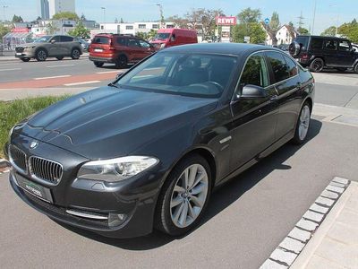 Gebraucht BMW 520 Sport Line 184 PS (135 kW) 2012 Grau Limousine