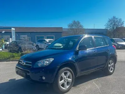 Begagnad Toyota RAV4 Executive 177 HK (130 kW) 2007 Blå SUV