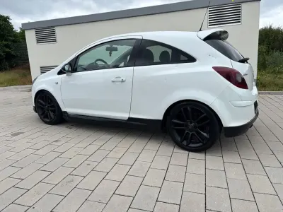 Gebraucht Opel Corsa OPC 80 PS (58 kW) 2009 Weiß Kleinwagen