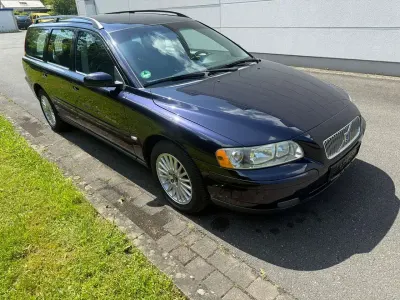 Gebraucht Volvo V70 Kinetic 140 PS (102 kW) 2004 Blau Kombi