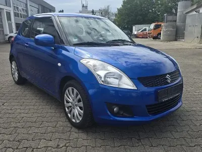 Gebraucht Suzuki Swift Basic 94 PS (69 kW) 2011 Blau Kleinwagen