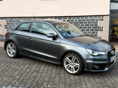 Gebraucht Audi A1 S-Line 185 PS (136 kW) 2011 Grau Kleinwagen