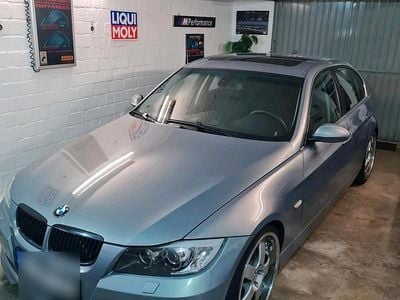 Gebraucht 2005 BMW 325 Limousine | 14.250 €