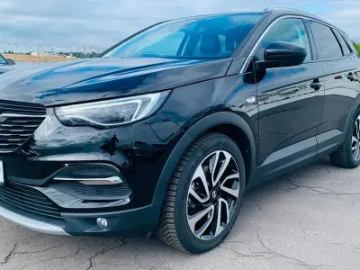 Gebraucht Opel Grandland X 179 PS (131 kW) 2019 Schwarz SUV