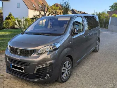 Gebraucht Peugeot Traveller Business-Line 177 PS (130 kW) 2022 Grau Van / Kleinbus