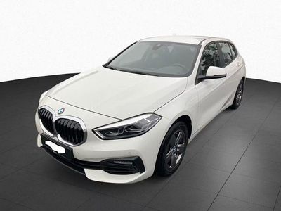 Weiß Gebraucht 2021 BMW 118 Advantage Kleinwagen | 17.700 € (Fairer Preis)