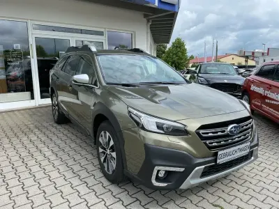 Gebraucht Subaru Outback 169 PS (124 kW) 2023 Grün Kombi