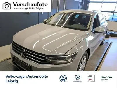Gebraucht VW Passat Business 200 PS (147 kW) 2023 Grau Kombi