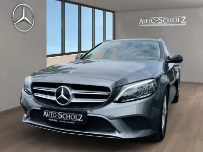 Gebraucht Mercedes C300 Avantgarde 245 PS (180 kW) 2019 Grau Limousine