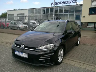 Gebraucht VW Golf VII R-line 150 PS (110 kW) 2020 Schwarz Kombi