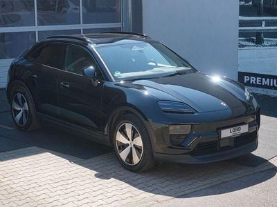 Second-hand Porsche Macan 4 Electric Basis 264 kW (360 CP) 2025 Negru SUV