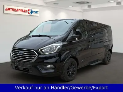 Usata Ford Tourneo 170 CV (125 kW) 2019 Nero Monovolume