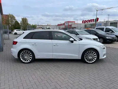 Gebraucht Audi A3 150 PS (110 kW) 2019 Weiß Limousine