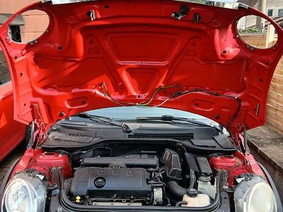 Usata Mini Cooper 90 CV (66 kW) 2010 Rosso Utilitaria