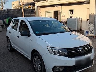 Gebraucht Dacia Sandero 86 PS (63 kW) 2018 Weiß Limousine