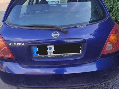 Nissan Almera