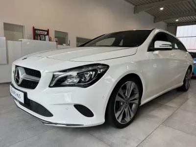 Gebraucht Mercedes CLA200 Shooting Brake 156 PS (114 kW) 2018 Weiß Kombi
