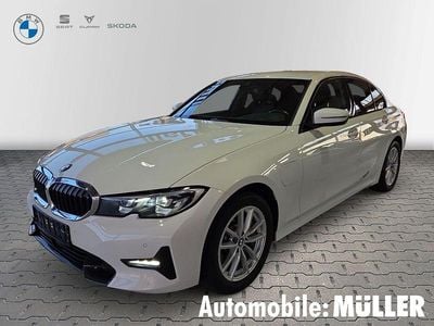 Weiss Gebraucht 2020 BMW 330e Sport Line Limousine | 26.450 € (Fairer Preis)