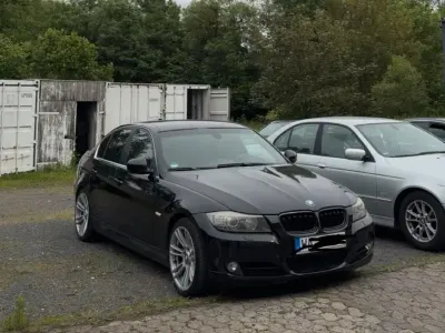 Gebraucht BMW 325 218 PS (160 kW) 2009 Schwarz Limousine