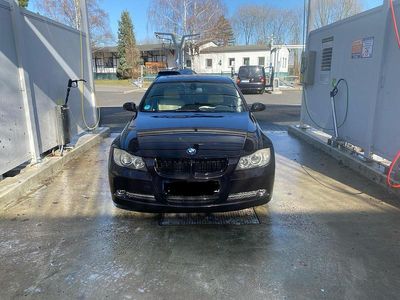 Gebraucht BMW 325 197 PS (144 kW) 2008 Schwarz Limousine