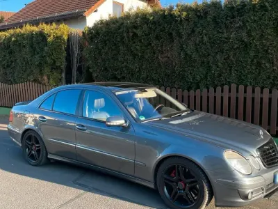 Gebraucht Mercedes E500 387 PS (284 kW) 2007 Grau Limousine
