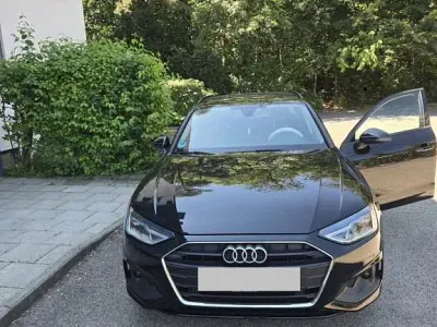 Gebraucht Audi A4 Sport 136 PS (100 kW) 2020 Schwarz Kombi