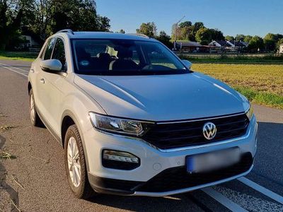 Second-hand VW T-Roc 110 CP (80 kW) 2019 Alb SUV