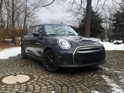 Second-hand Mini Cooper SE Resolute Edition 135 kW (184 CP) 2022 Verde Hatchback