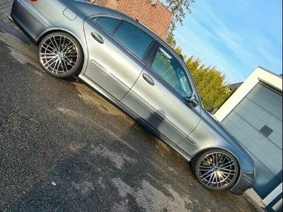 Mercedes E350