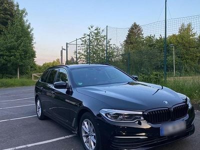 Gebraucht BMW 520 190 PS (139 kW) 2017 Schwarz Kombi