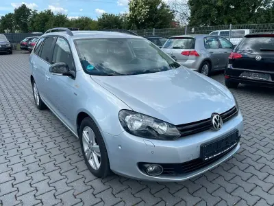 Używany VW Golf VII Match 105 KM (77 kW) 2013 Srebrny Kombi