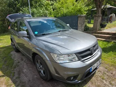 Gebraucht Fiat Freemont Urban 170 PS (125 kW) 2012 Grau SUV