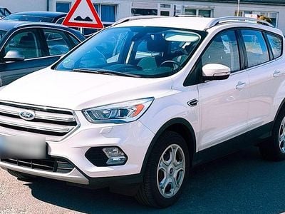 Gebraucht Ford Kuga Cool & Connect 150 PS (110 kW) 2017 Weiß SUV
